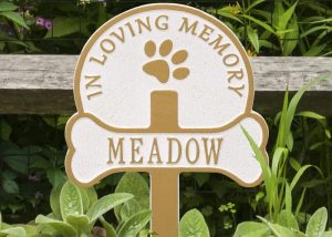 Paw and Bone Personalized Pet Memorial Yard Sign