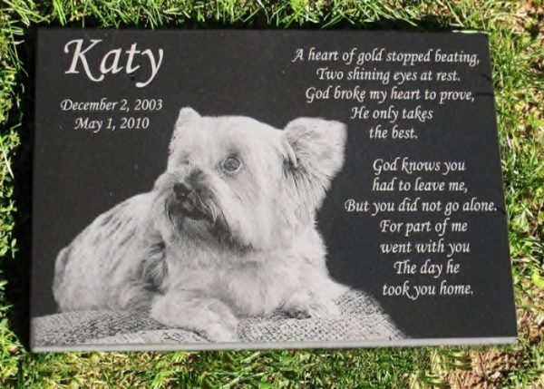 Pet memorial stones, pet grave markers